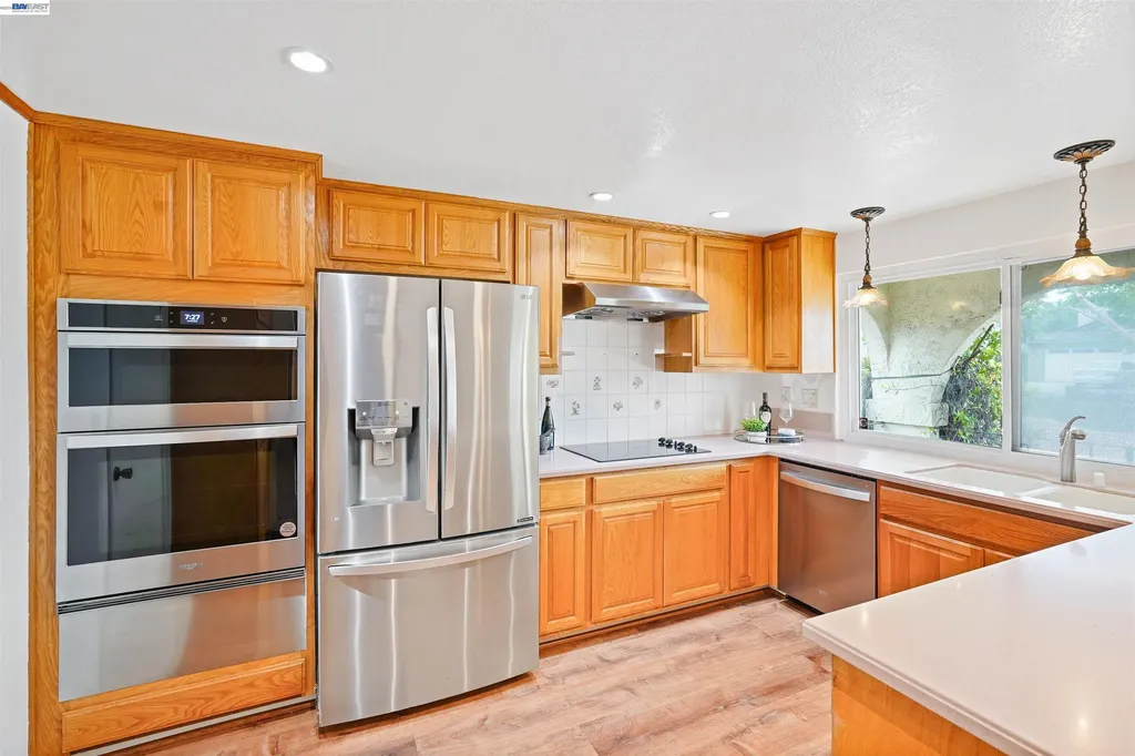 5219 Heavenly Ridge Lane Richmond CA 94803