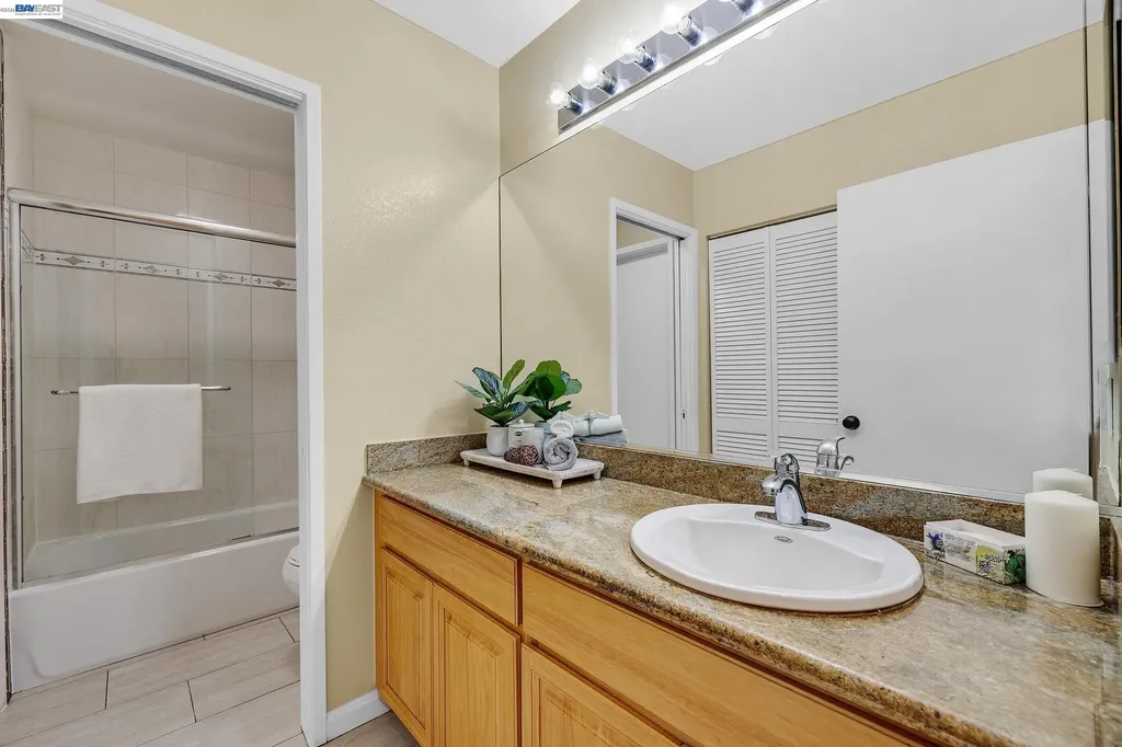 1029 Cheryl Ann Circle Hayward CA 94544
