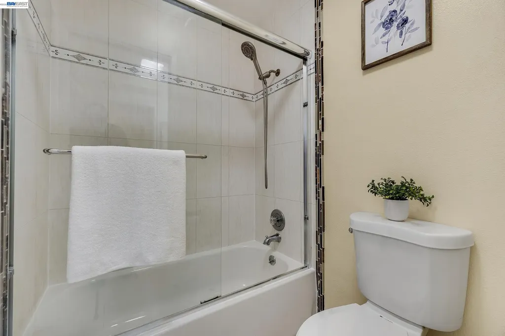 1029 Cheryl Ann Circle Hayward CA 94544