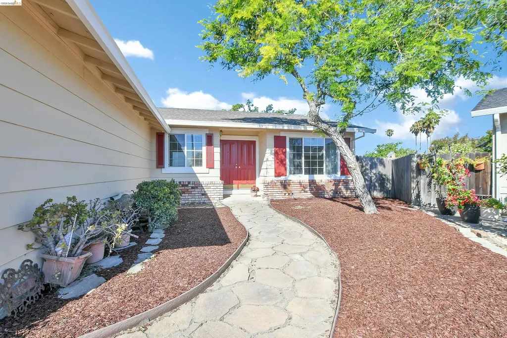 2123 Camelia Court Pittsburg CA 94565