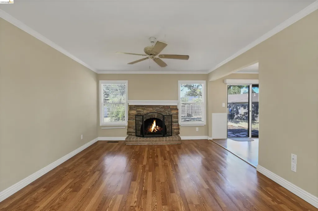 2123 Camelia Court Pittsburg CA 94565