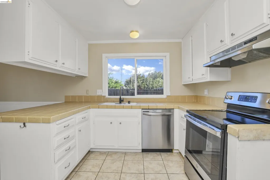 2123 Camelia Court Pittsburg CA 94565