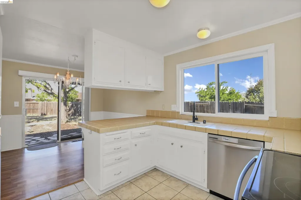 2123 Camelia Court Pittsburg CA 94565