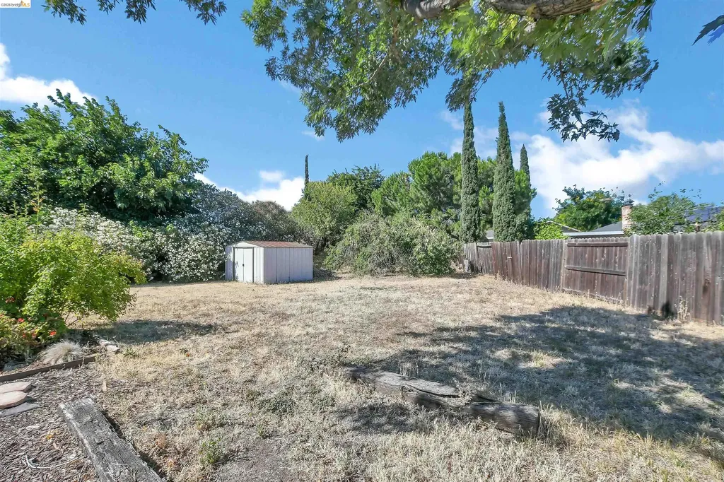 2123 Camelia Court Pittsburg CA 94565