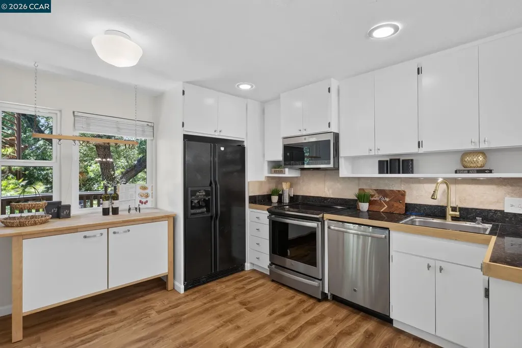 911 Dewing Avenue Lafayette CA 94549