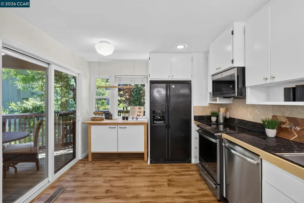 911 Dewing Avenue Lafayette CA 94549