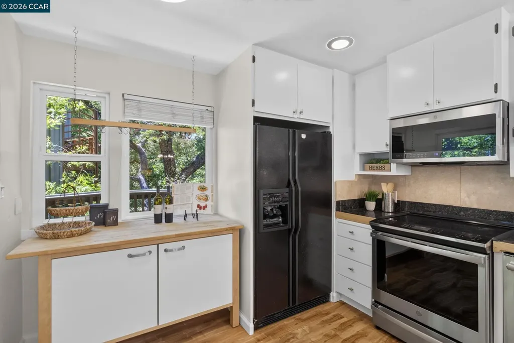 911 Dewing Avenue Lafayette CA 94549