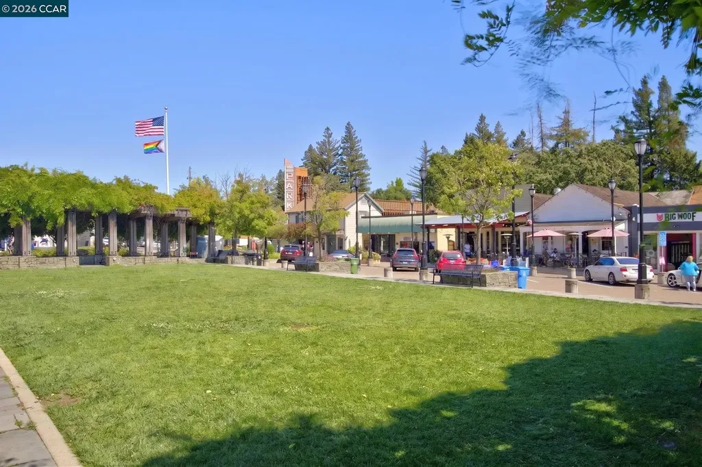 911 Dewing Avenue Lafayette CA 94549
