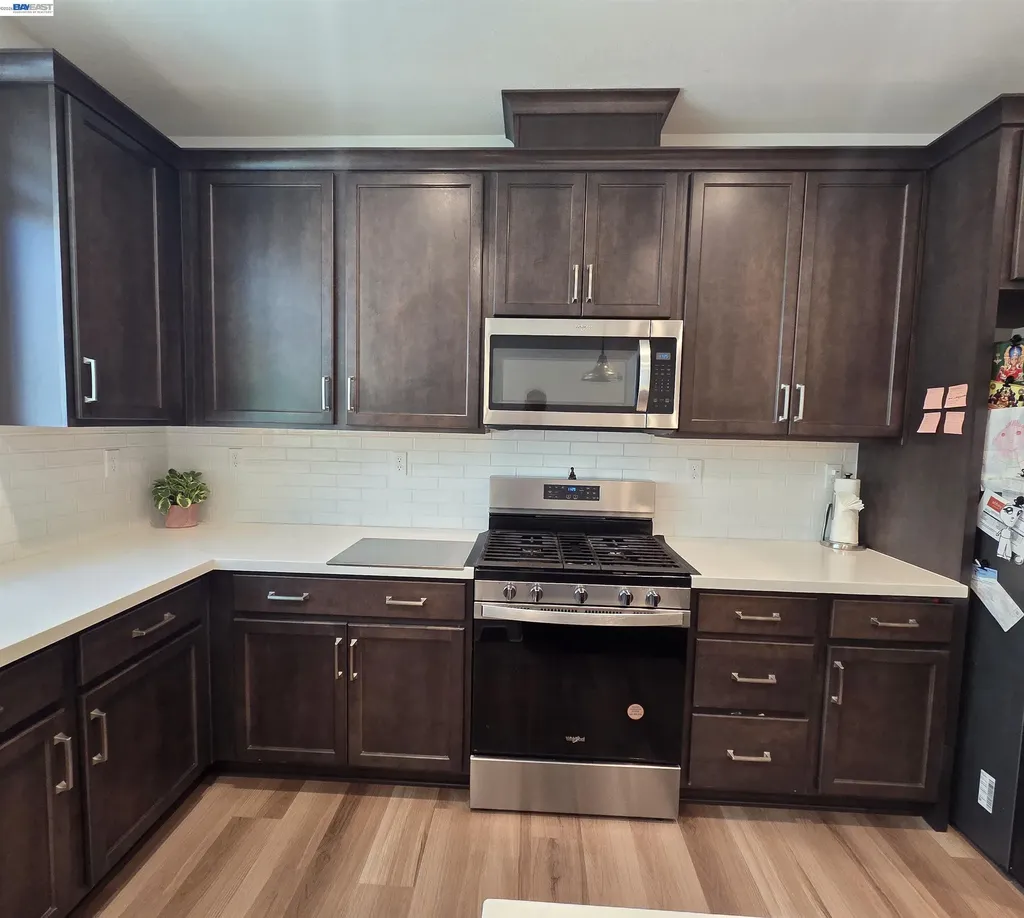 5585 Holly Bay Avenue Dublin CA 94568