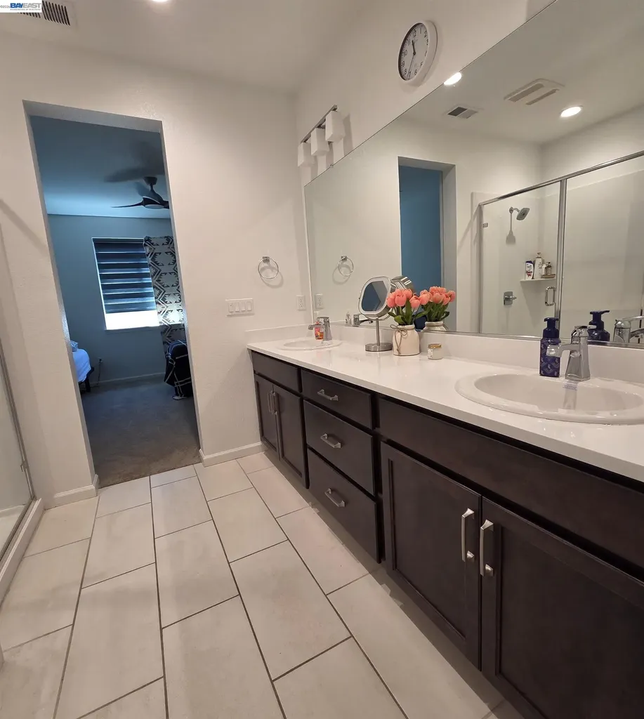 5585 Holly Bay Avenue Dublin CA 94568
