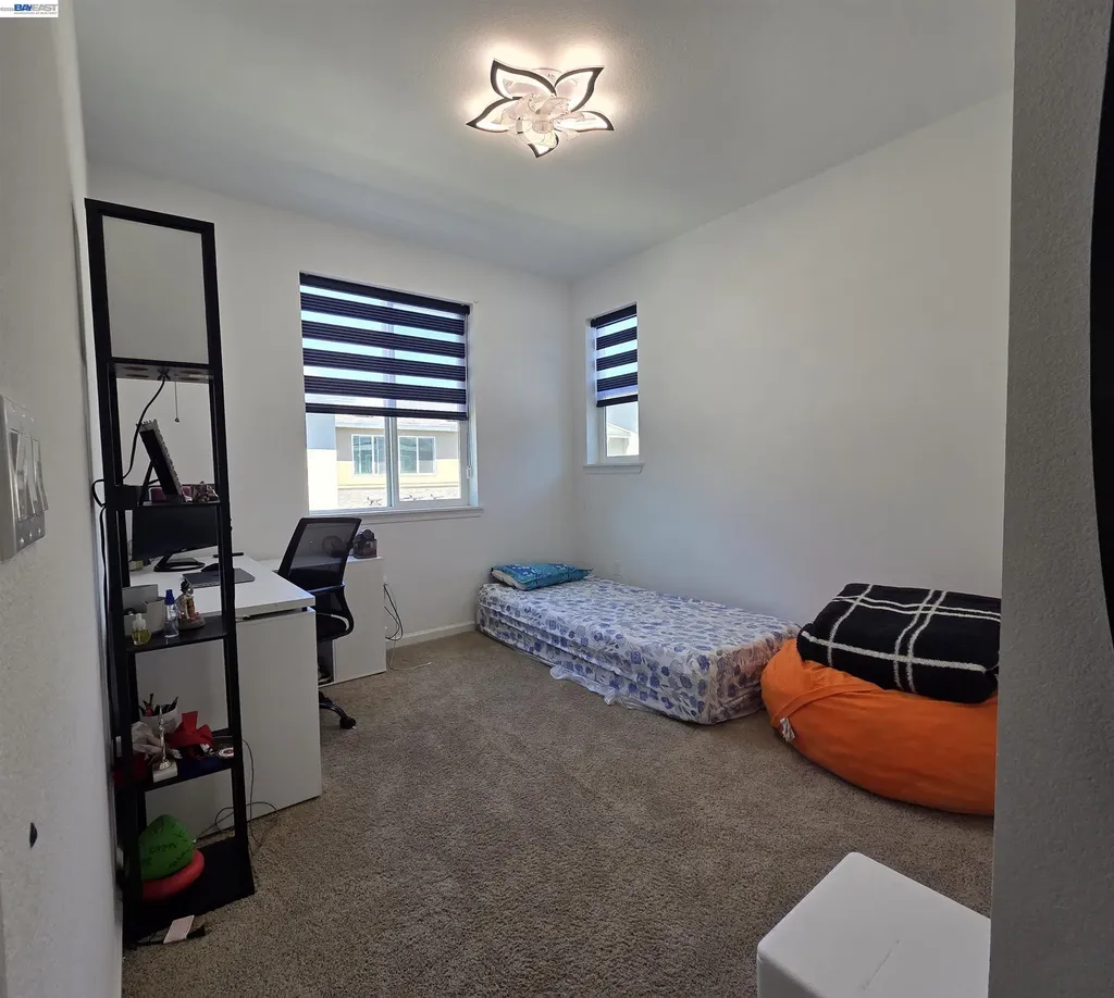 5585 Holly Bay Avenue Dublin CA 94568