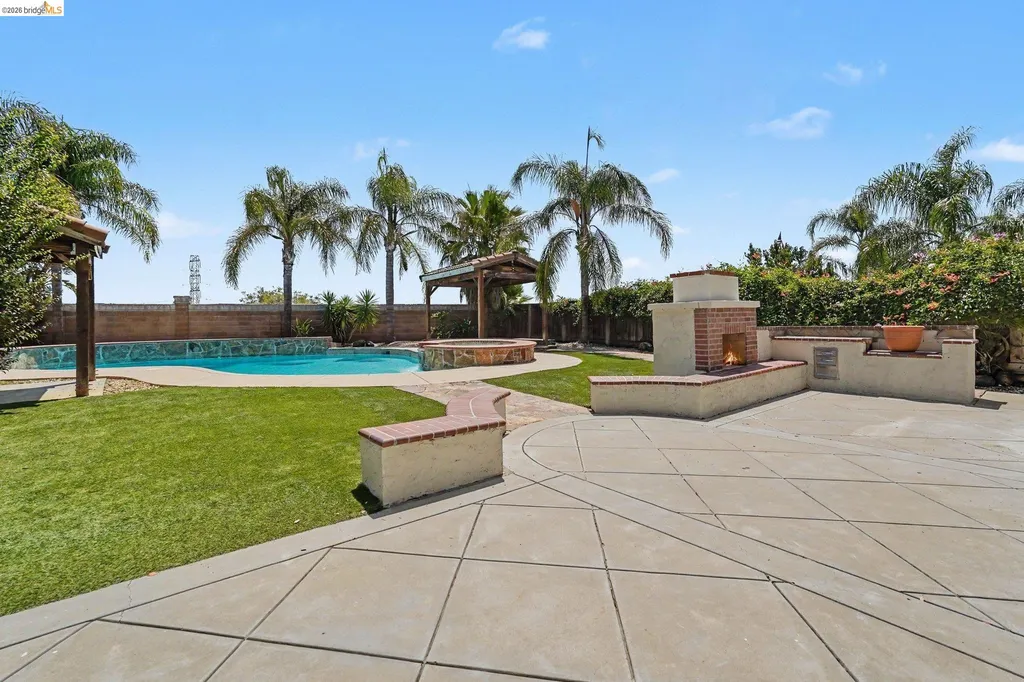 438 Montecito Drive Brentwood CA 94513