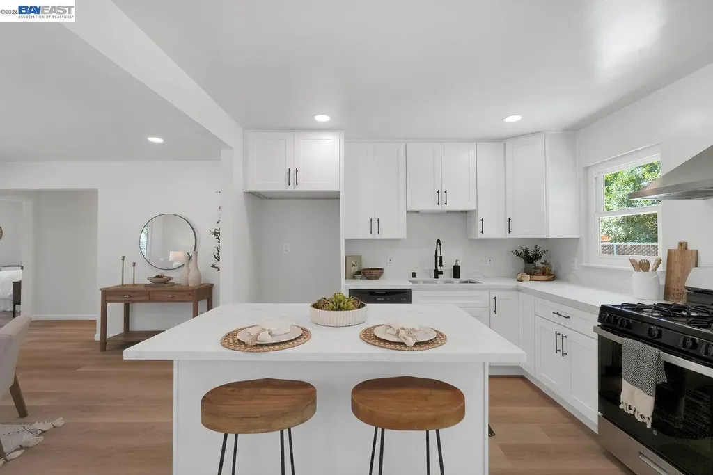33327 2nd Street Union City CA 94587