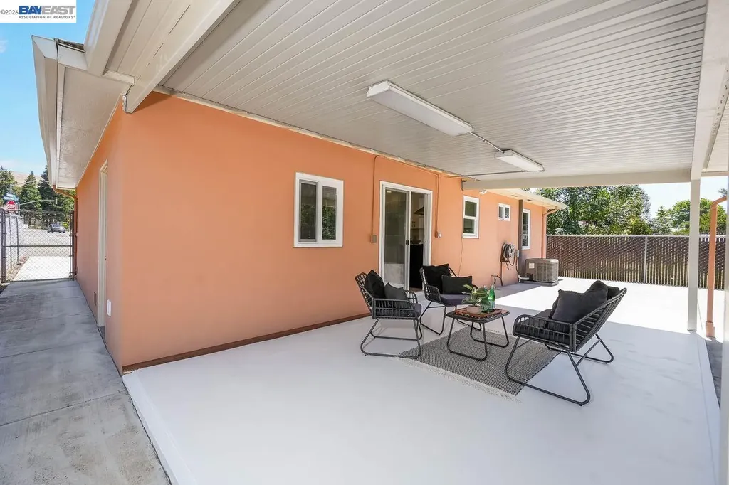 33327 2nd Street Union City CA 94587