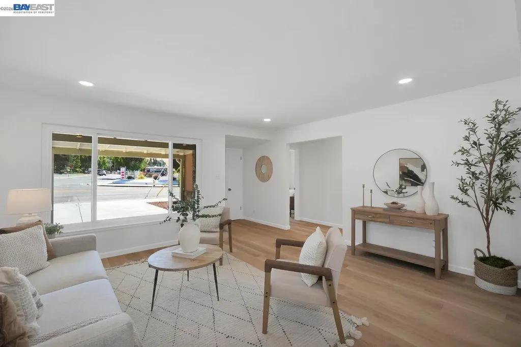 33327 2nd Street Union City CA 94587