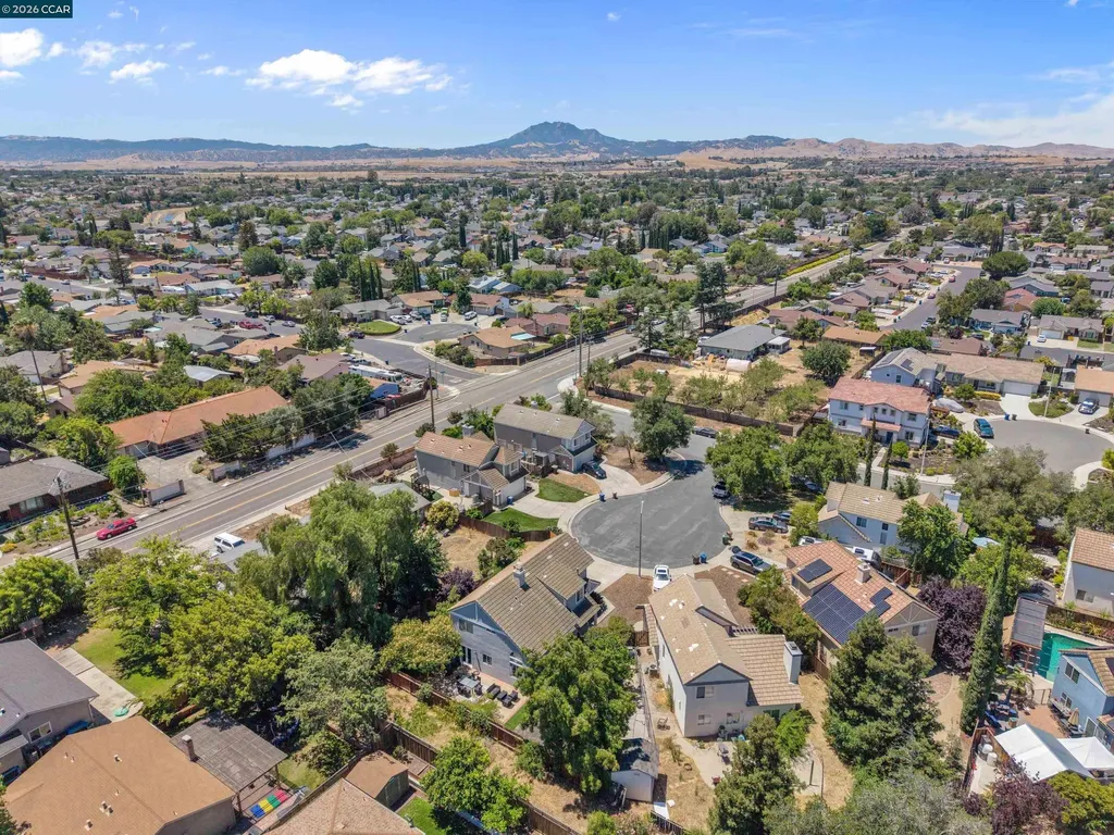 400 Devon Court Oakley CA 94561