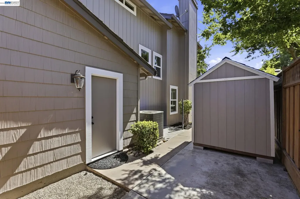 3711 Kamp Drive Pleasanton CA 94588