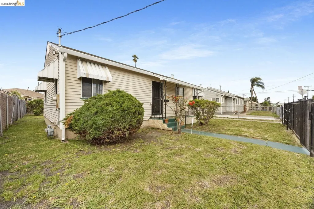 9527 Coral Road Oakland CA 94603