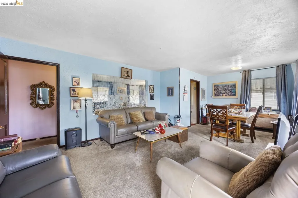 9527 Coral Road Oakland CA 94603