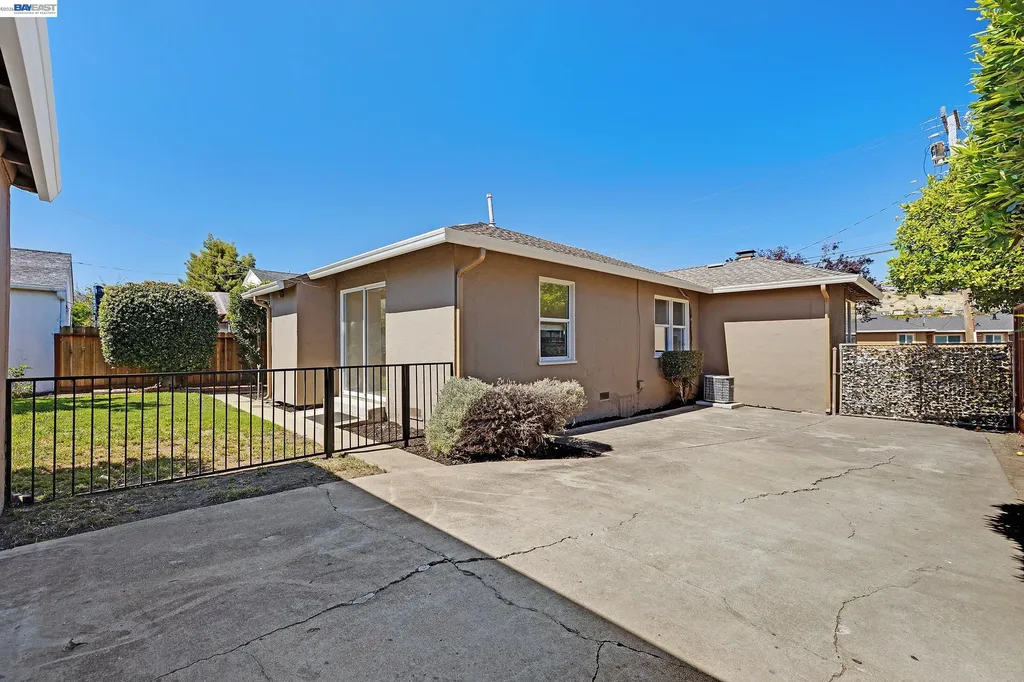 1987 San Rafael Street San Leandro CA 94577