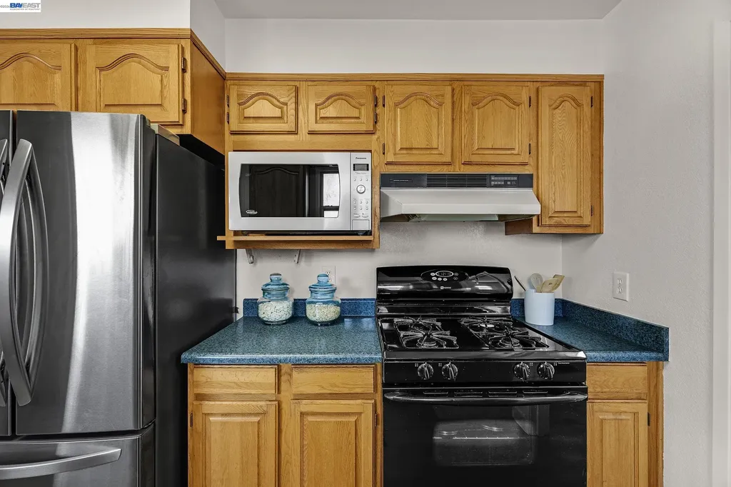 1987 San Rafael Street San Leandro CA 94577