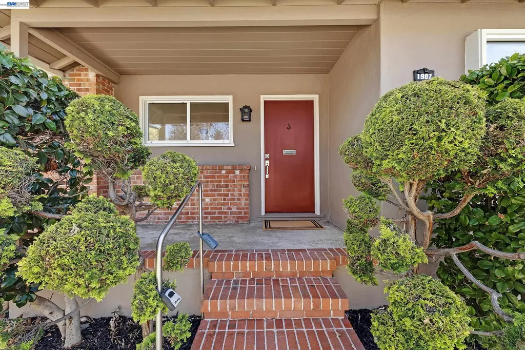 1987 San Rafael Street San Leandro CA 94577