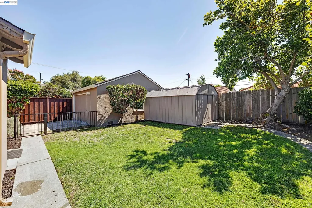 1987 San Rafael Street San Leandro CA 94577