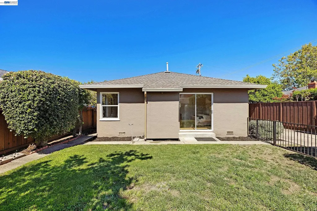 1987 San Rafael Street San Leandro CA 94577