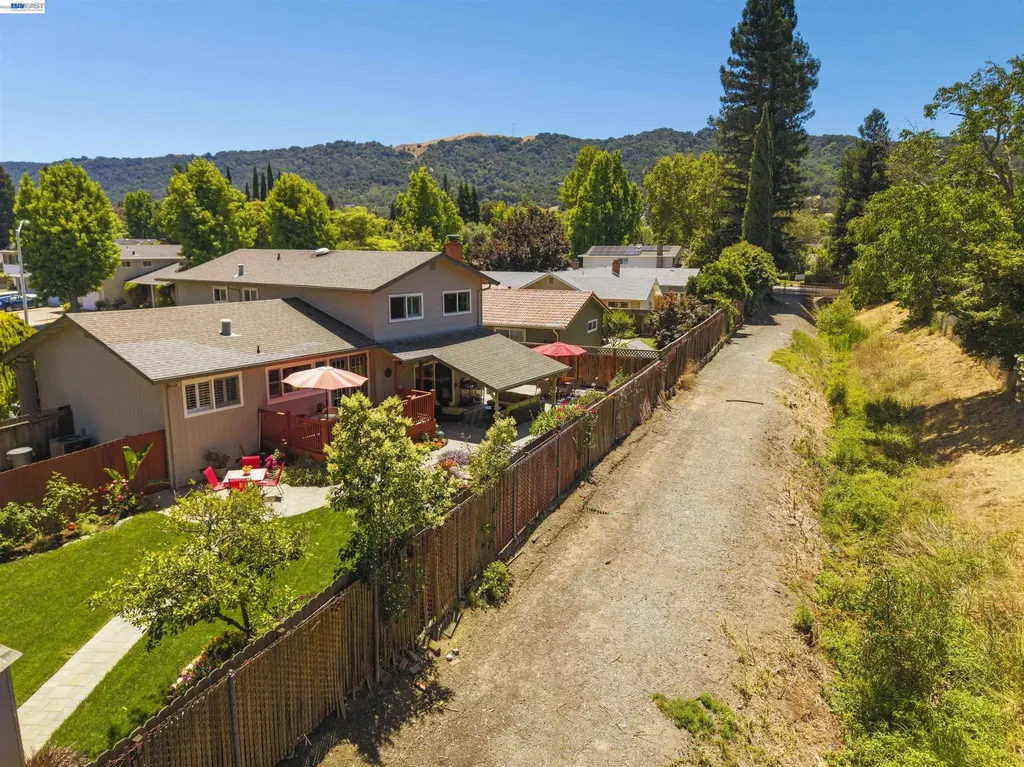 7365 Tulipwood Circle Pleasanton CA 94588