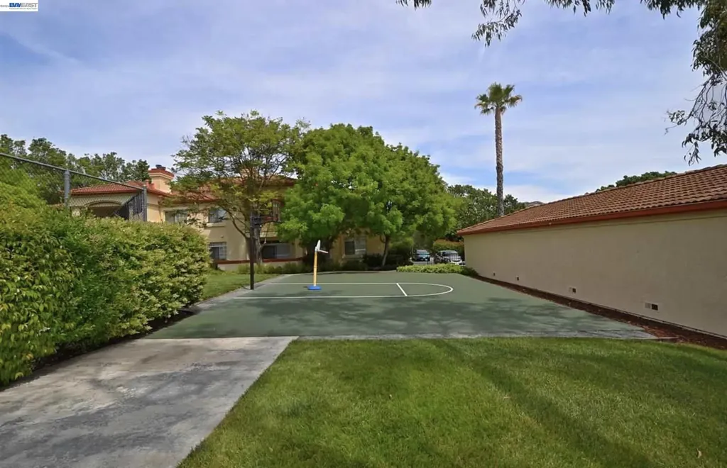 6978 Dublin Meadows Street Dublin CA 94568