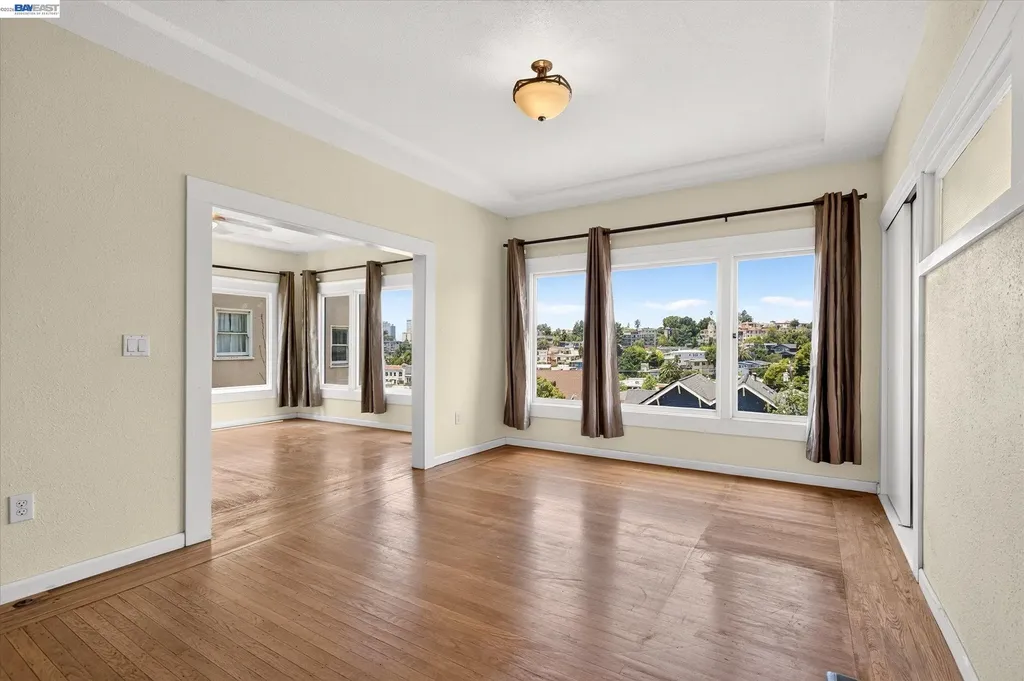 753 Warfield Avenue Oakland CA 94610