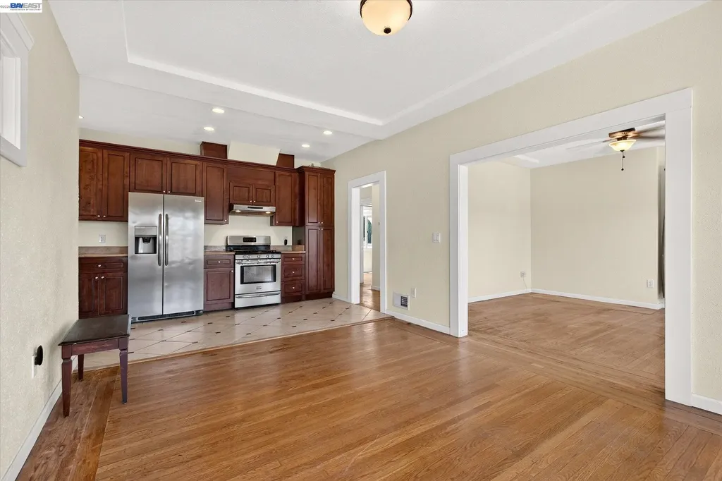 753 Warfield Avenue Oakland CA 94610