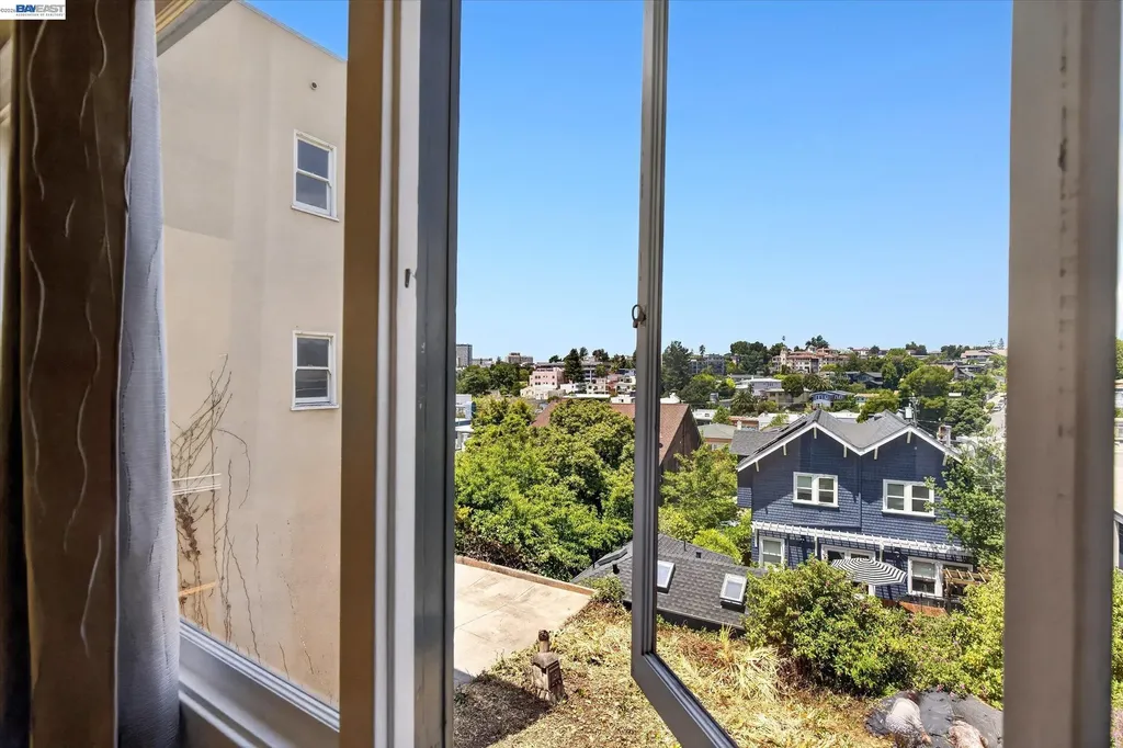 753 Warfield Avenue Oakland CA 94610