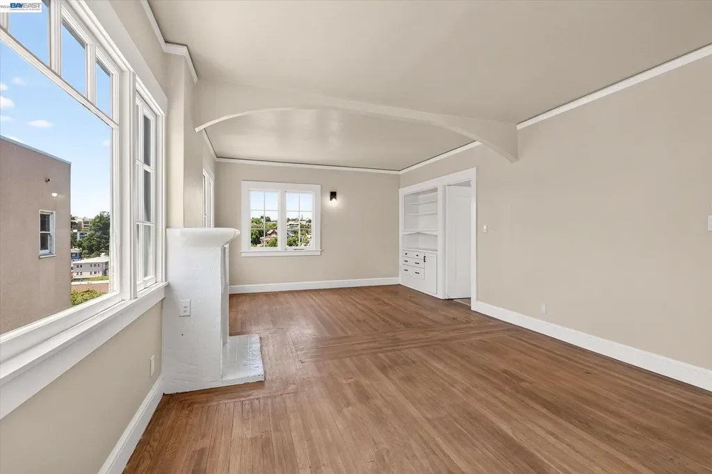 753 Warfield Avenue Oakland CA 94610