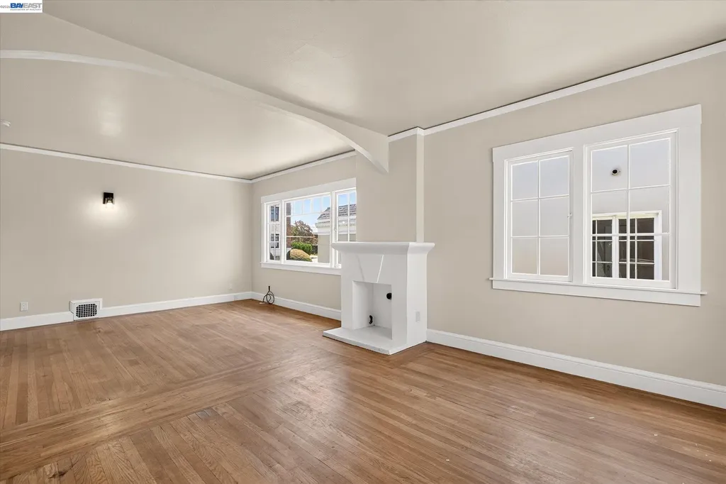 753 Warfield Avenue Oakland CA 94610
