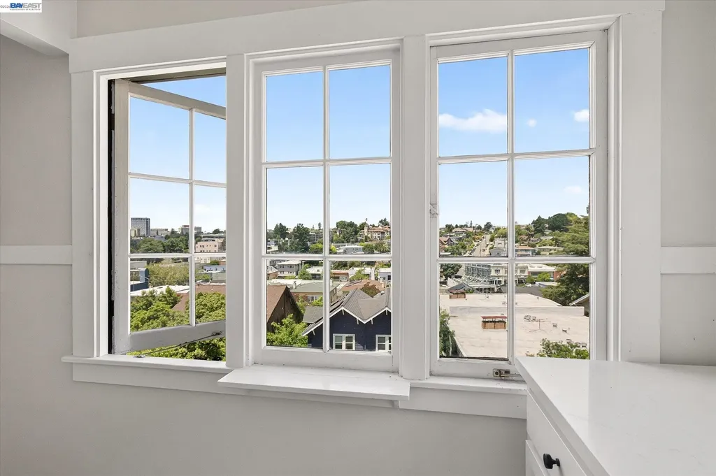 753 Warfield Avenue Oakland CA 94610