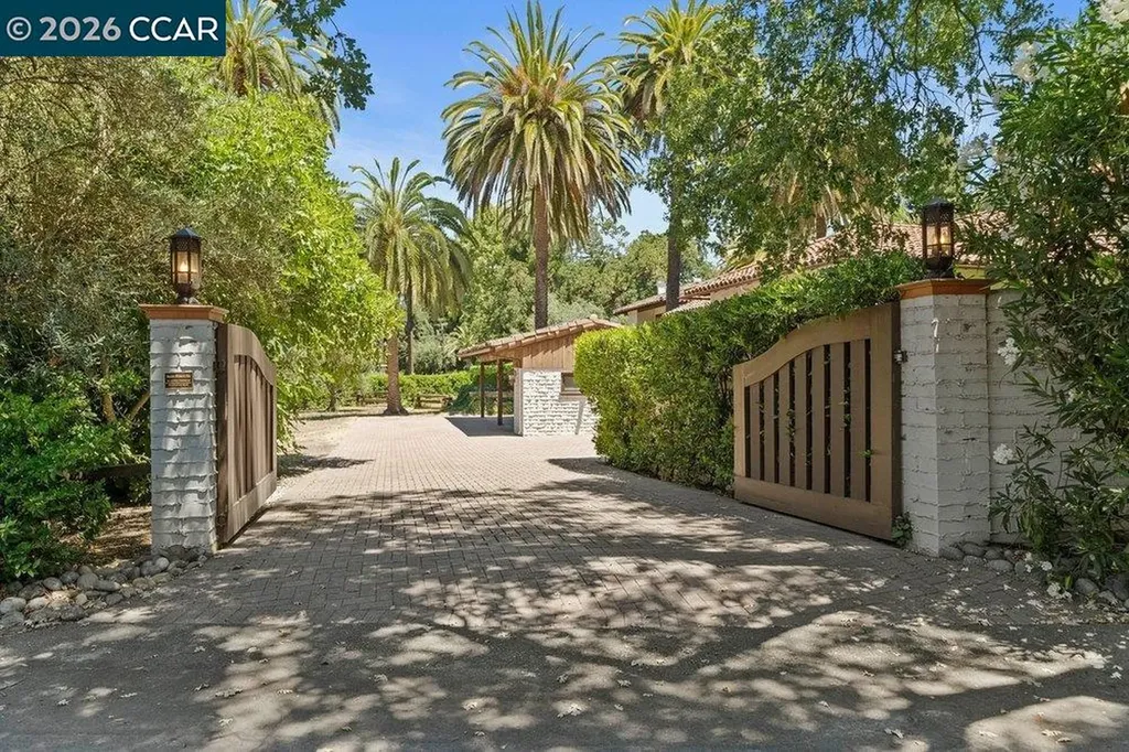 1924 Alameda Diablo Diablo CA 94528