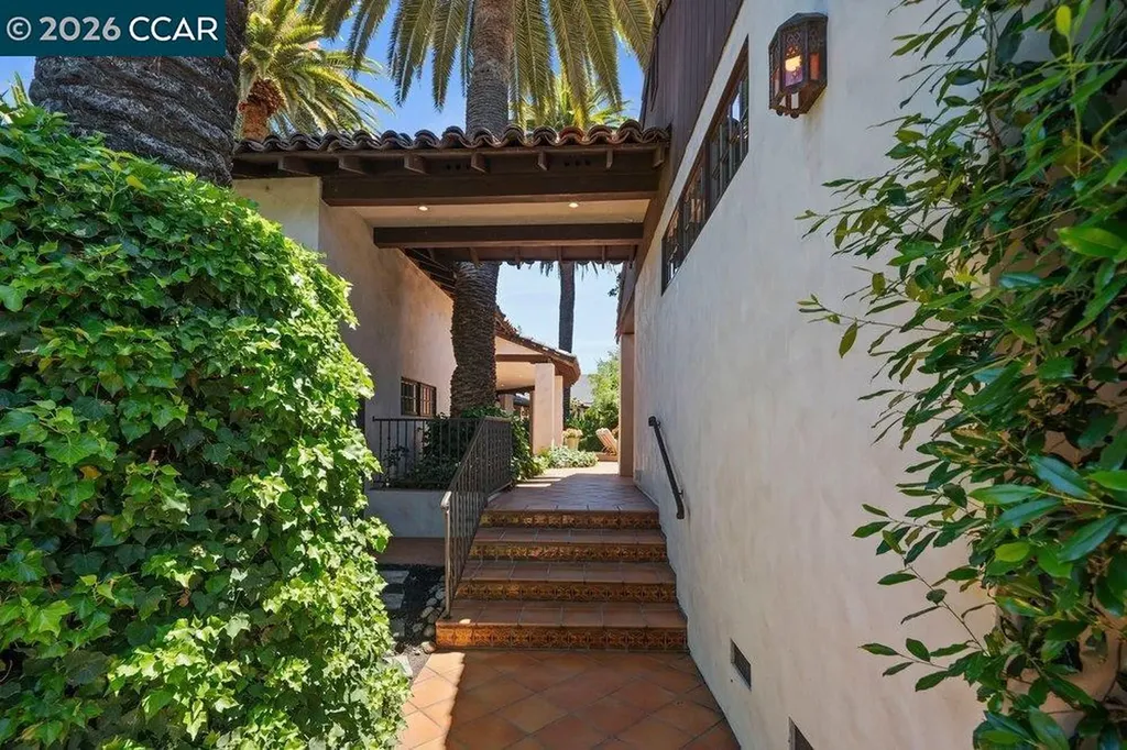 1924 Alameda Diablo Diablo CA 94528