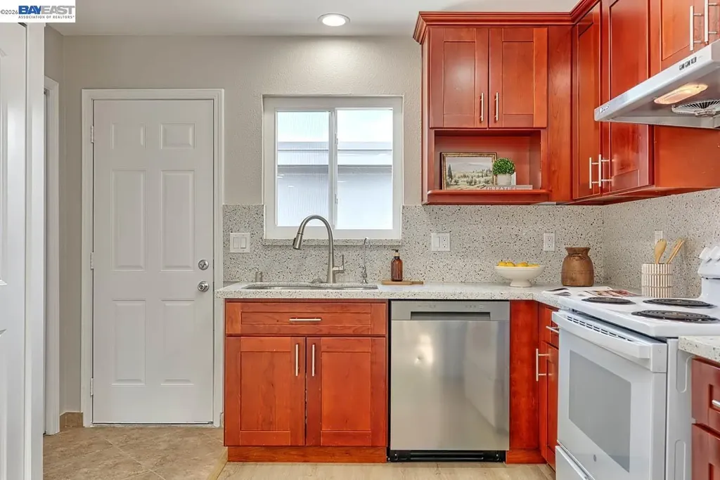 4556 Reyes Drive Union City CA 94587