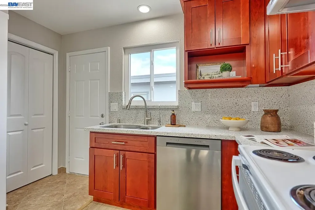 4556 Reyes Drive Union City CA 94587