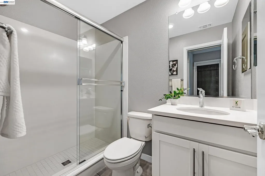 24221 2nd Street Hayward CA 94541