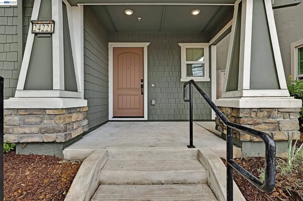 24221 2nd Street Hayward CA 94541