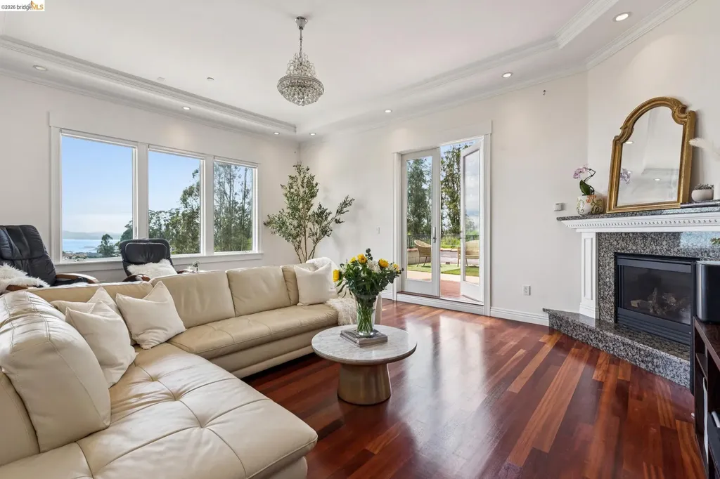 1452 Club View Drive El Cerrito CA 94530