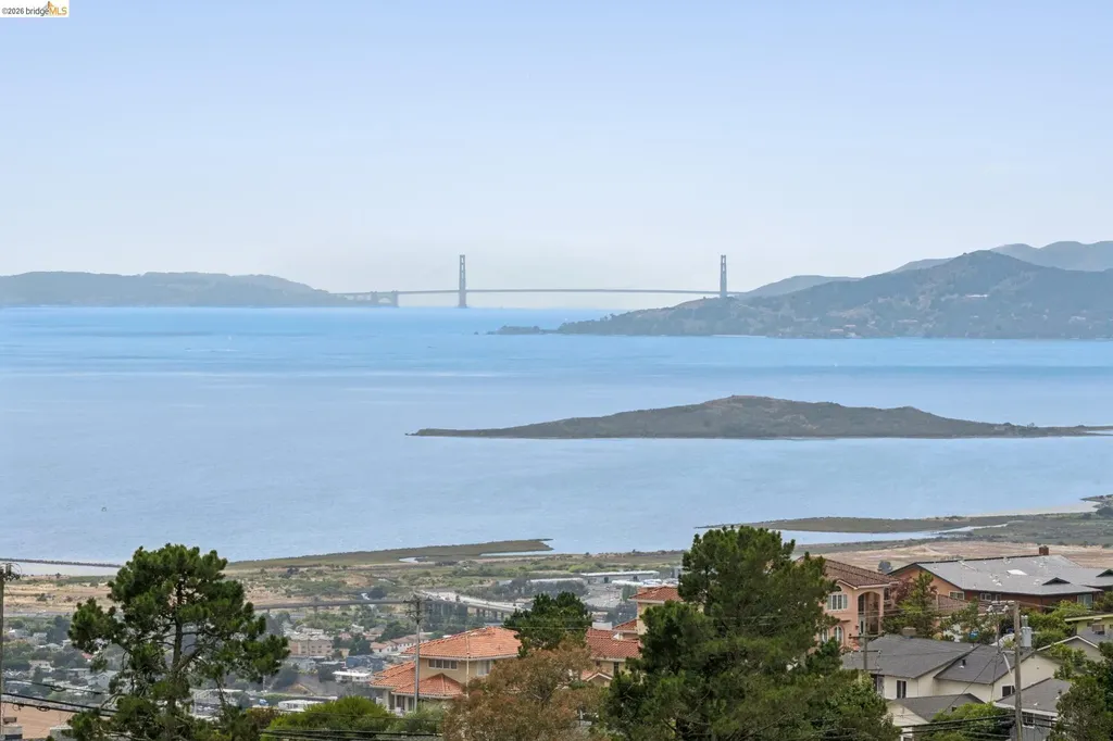 1452 Club View Drive El Cerrito CA 94530