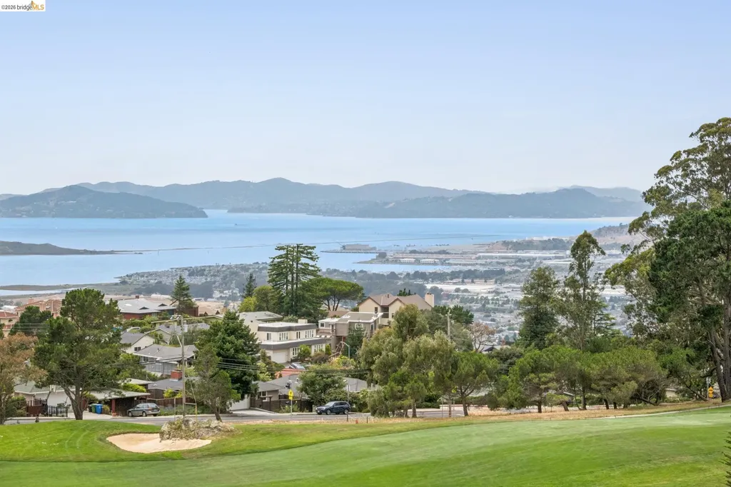 1452 Club View Drive El Cerrito CA 94530