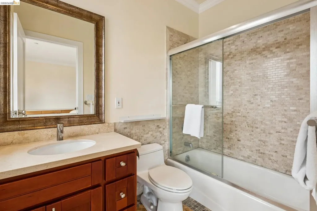 1452 Club View Drive El Cerrito CA 94530