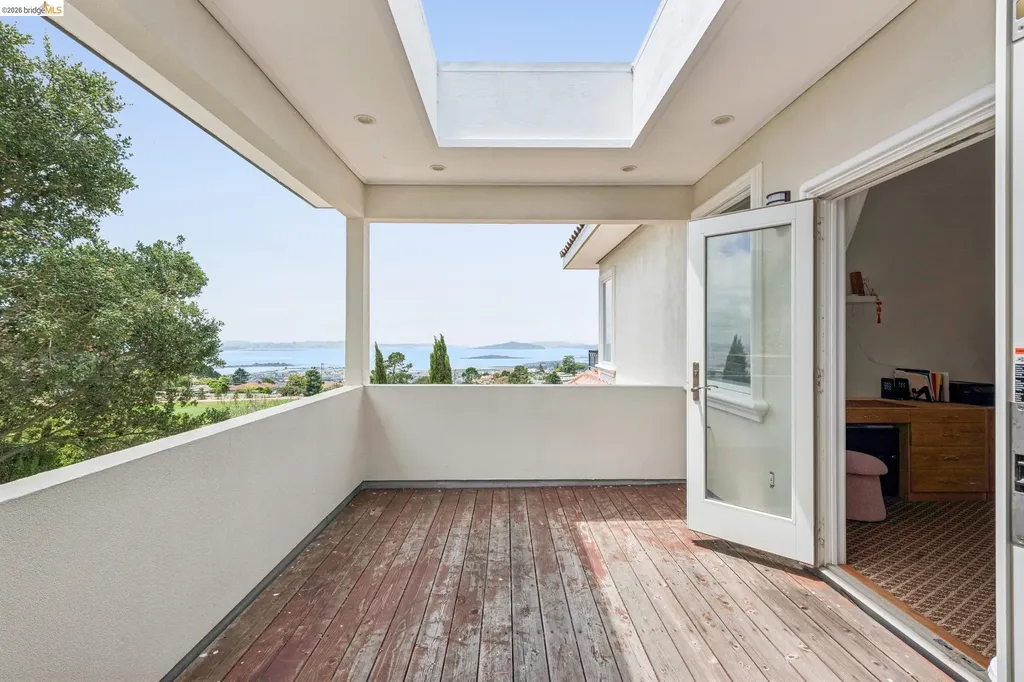 1452 Club View Drive El Cerrito CA 94530
