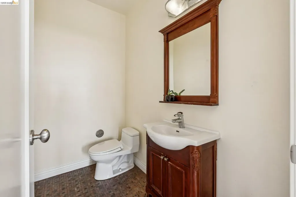 1452 Club View Drive El Cerrito CA 94530