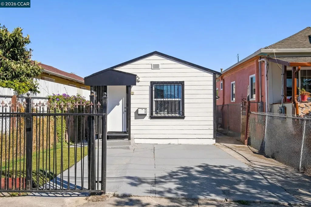 1058 71st Avenue Oakland CA 94621
