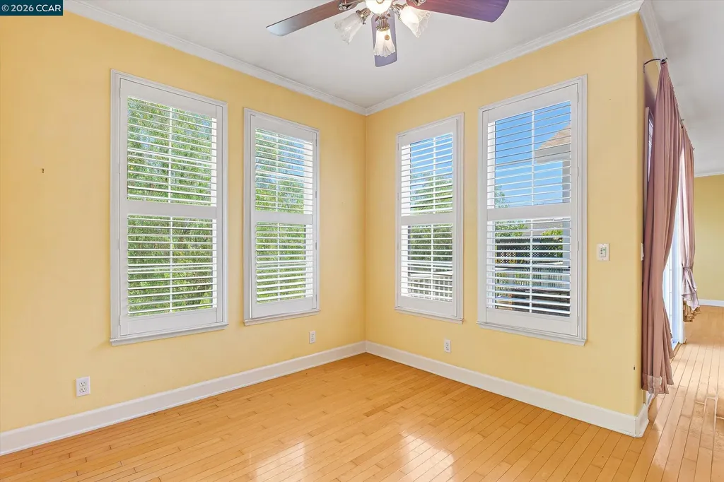 376 Sterling Way San Rafael CA 94903